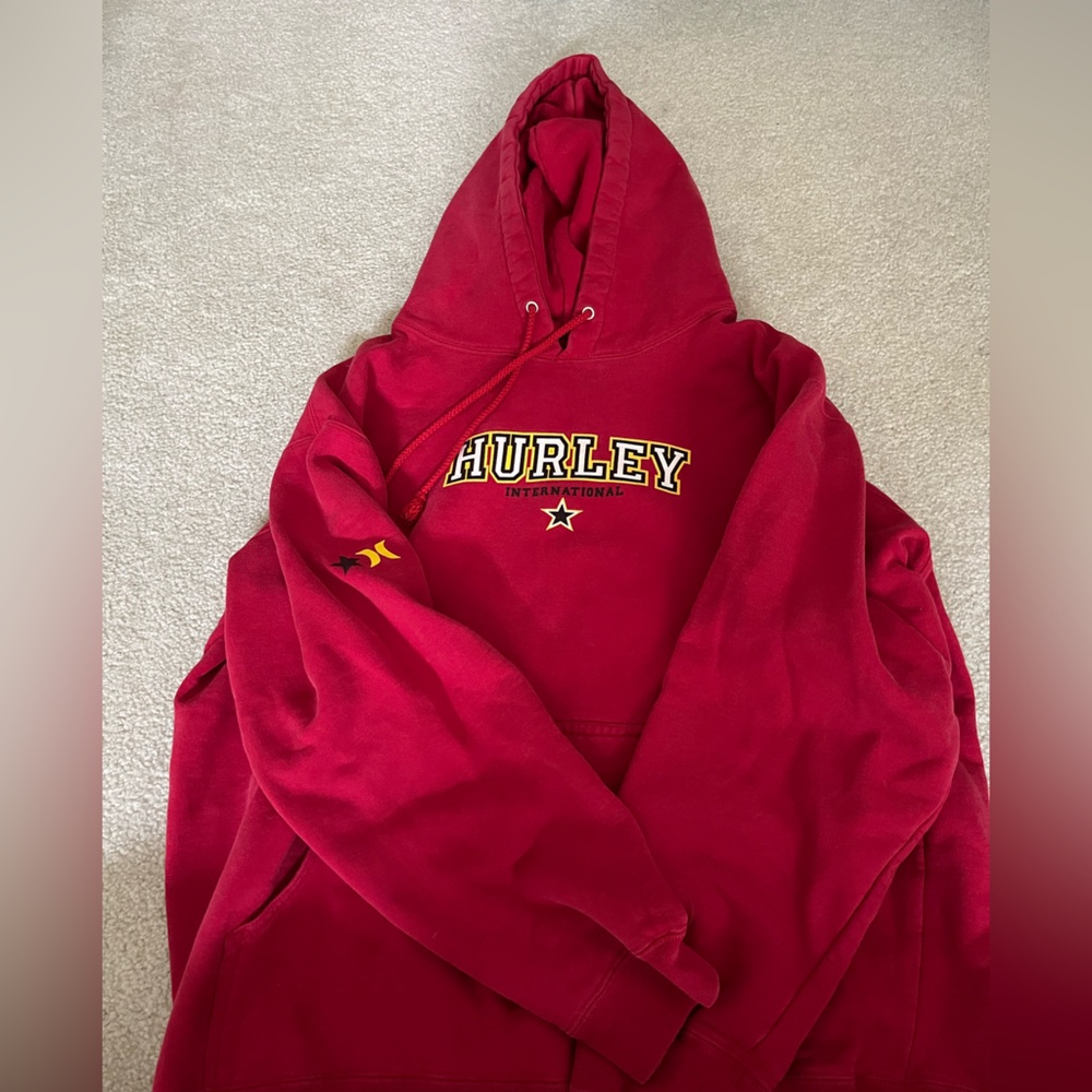 VINTAGE Hurley INTERNATIONAL RED Hoodie SIZE MEDIUM